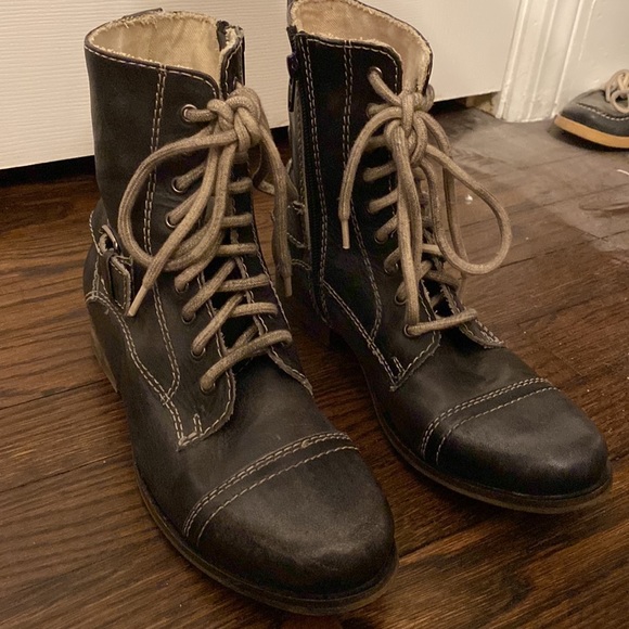 Diba Black Leather Boots - size 38 (7 1/2) - Picture 2 of 5